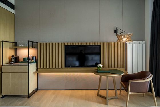 Set di mobili per appartamenti in stile resort resistente all'usura Divano e sedie personalizzati