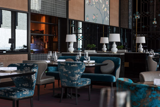 Migliora la tua esperienza culinaria con i mobili del ristorante dell'hotel