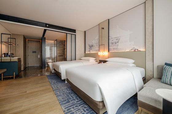 Set di mobili per camere da letto di hotel contemporanei per l'industria dell'ospitalità